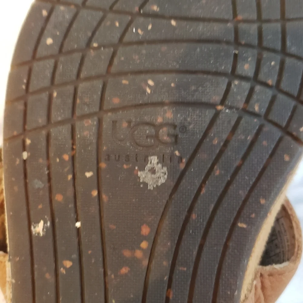 Ugg sandals size 5 - Picture 4 of 5